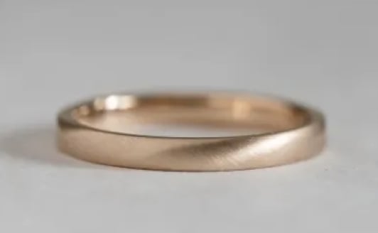 K18 シャンパンゴールド